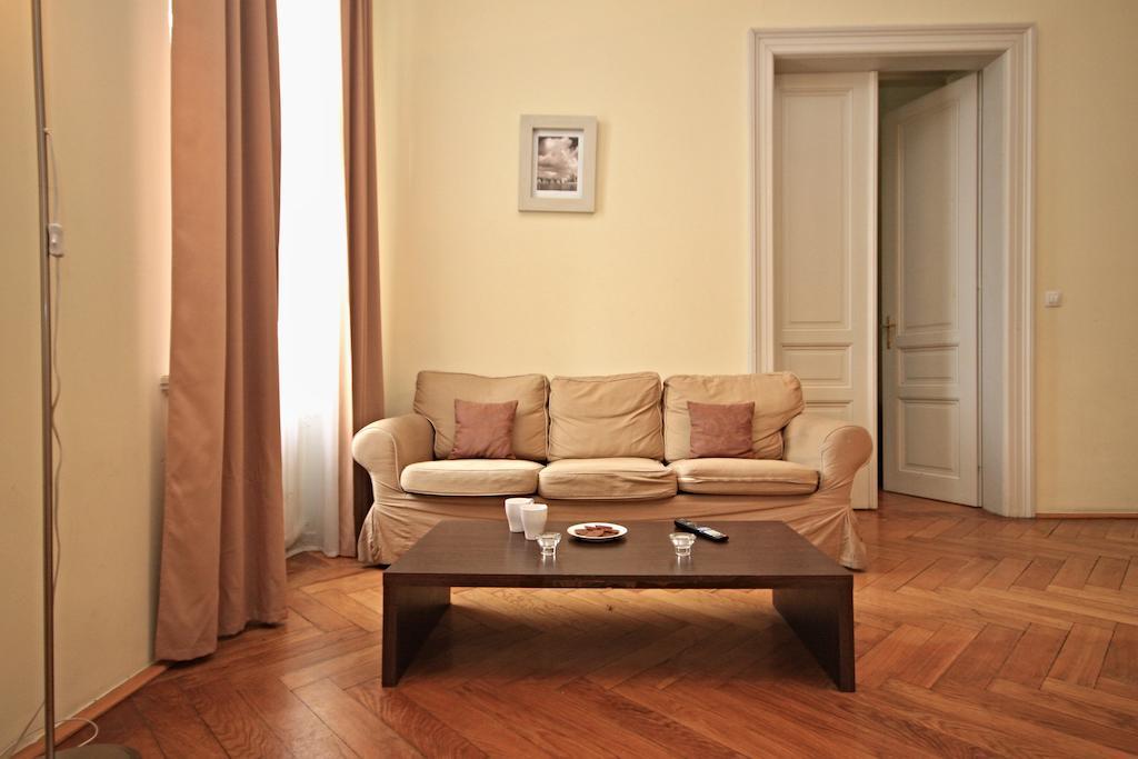 River View Residence Praga Zewnętrze zdjęcie